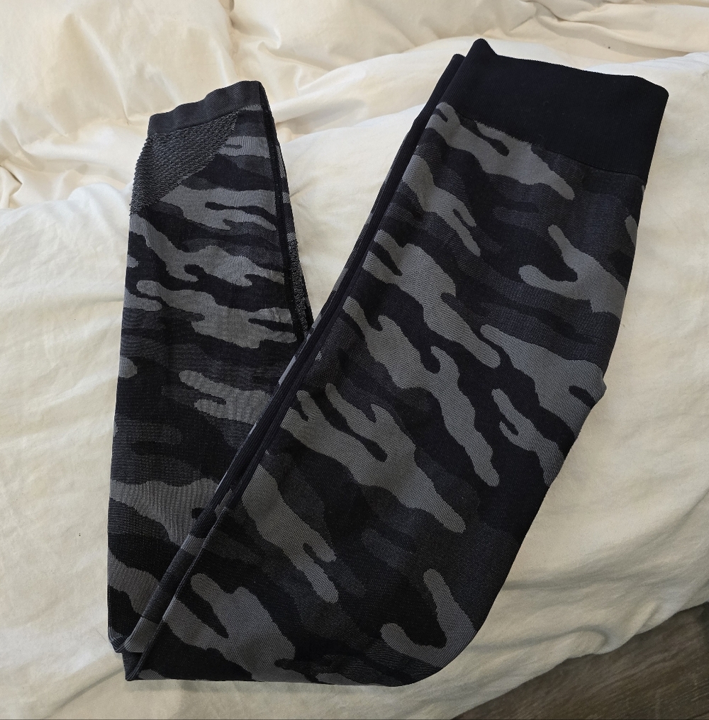 Jed North Seamless Butt Shaping Camo Leggings - M